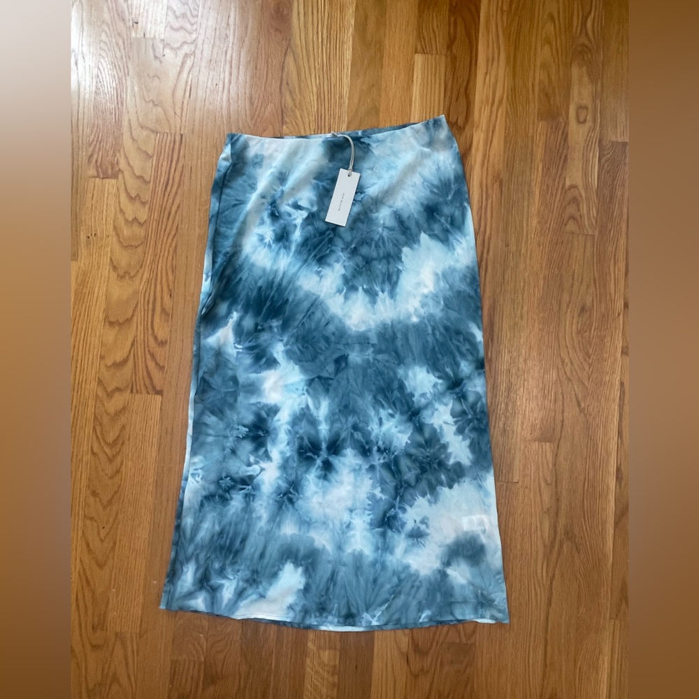 NWT which we want skirt blue and white tie dye